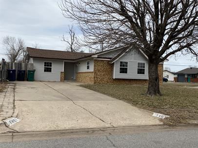 1401 Sw 64th St - Photo 3 of 18