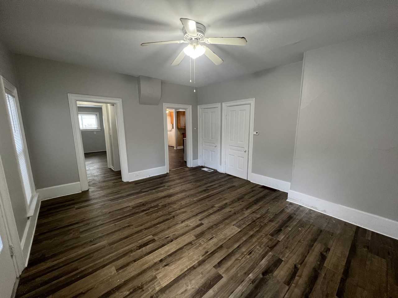 118 N Hudson St #2 - Photo 2 of 11