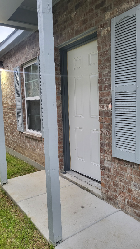 6835 Rembrandt Ave - Photo 3 of 27