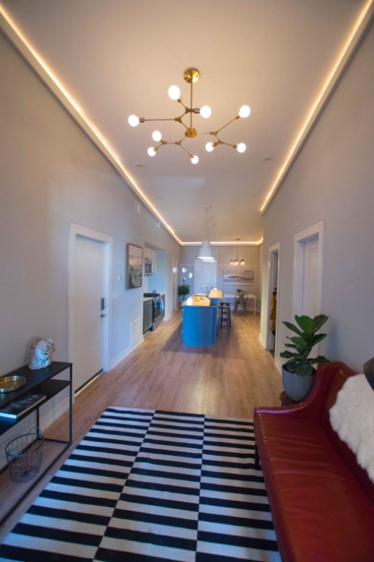 2732 S Bonfield St - Photo 4 of 9