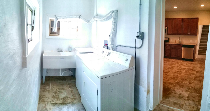 3757 Cresson St - Photo 4 of 6