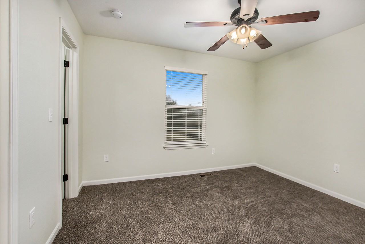 6411 Darnell St #6411 - Photo 6 of 14