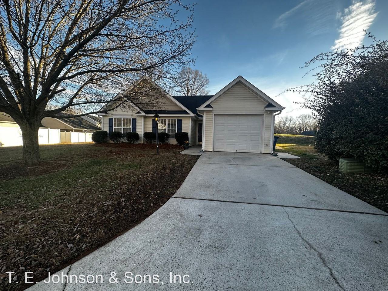 964 Benjamins Way - Photo 2 of 18