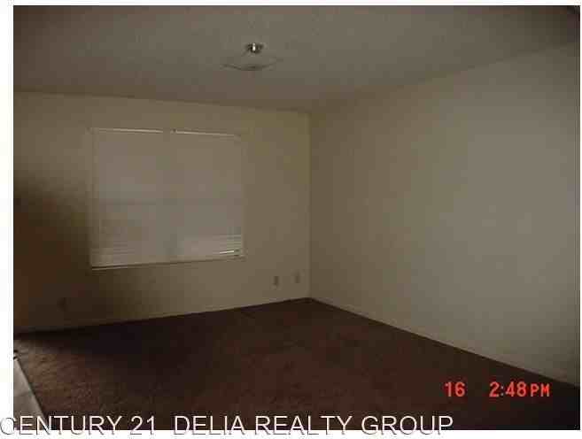 745 North Texas - Photo 3 of 6