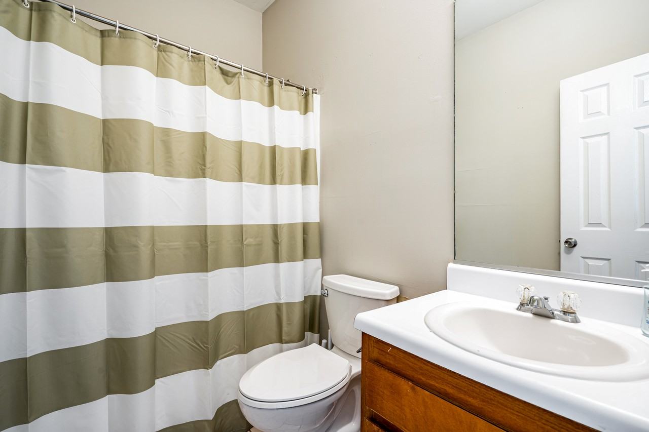 Plaza Ave Sw - Photo 3 of 14