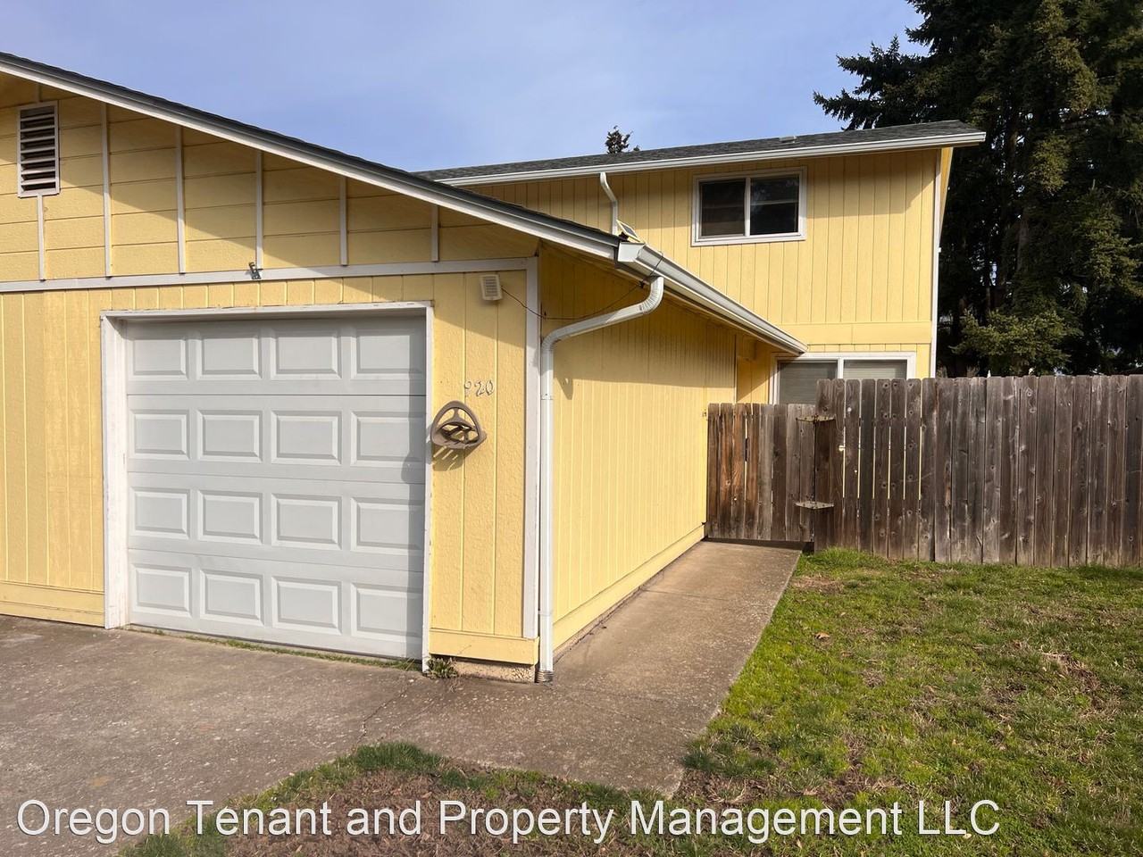 920/922 N Cloverleaf loop Apartments in Springfield, OR 97477 Zumper