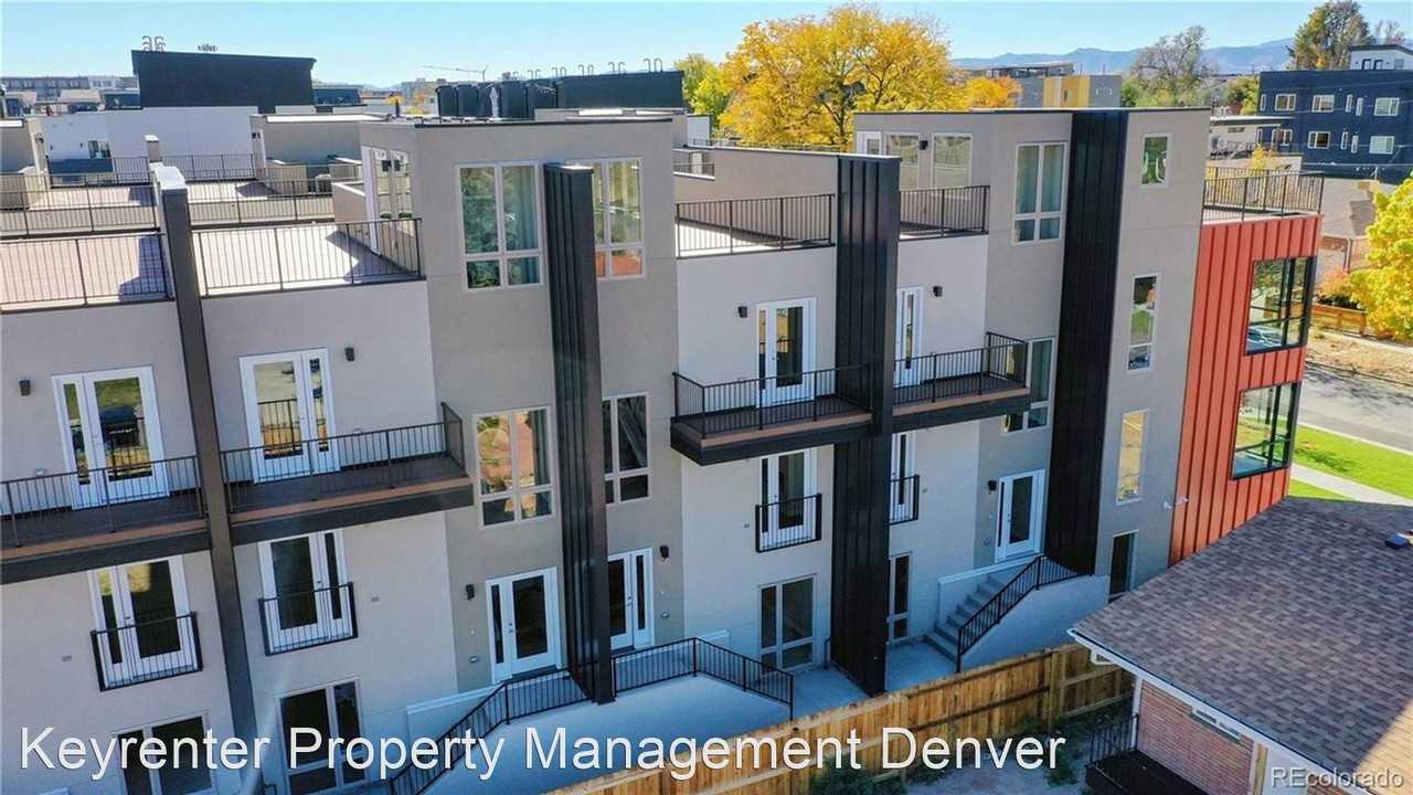 1930 Grove St #3 - Photo 2 of 20