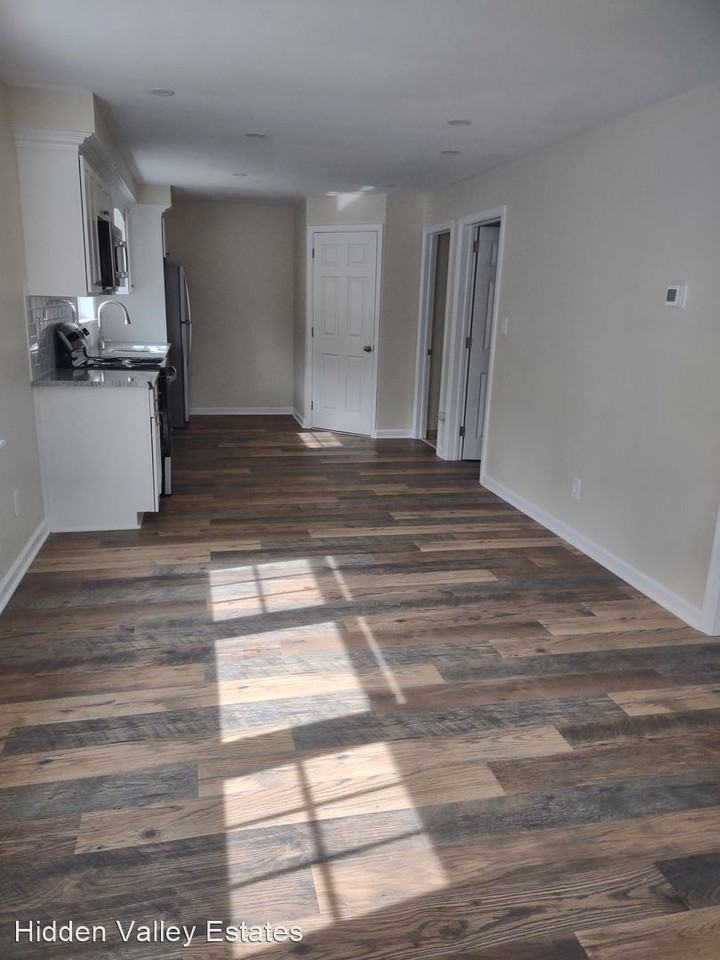 49 Chestnut Street - Photo 2 of 7