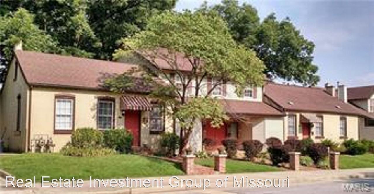 901 1st Capitol Drive - Photo 2 of 50