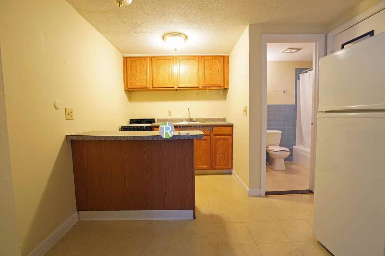 Thorndike St #A - Photo 7 of 8