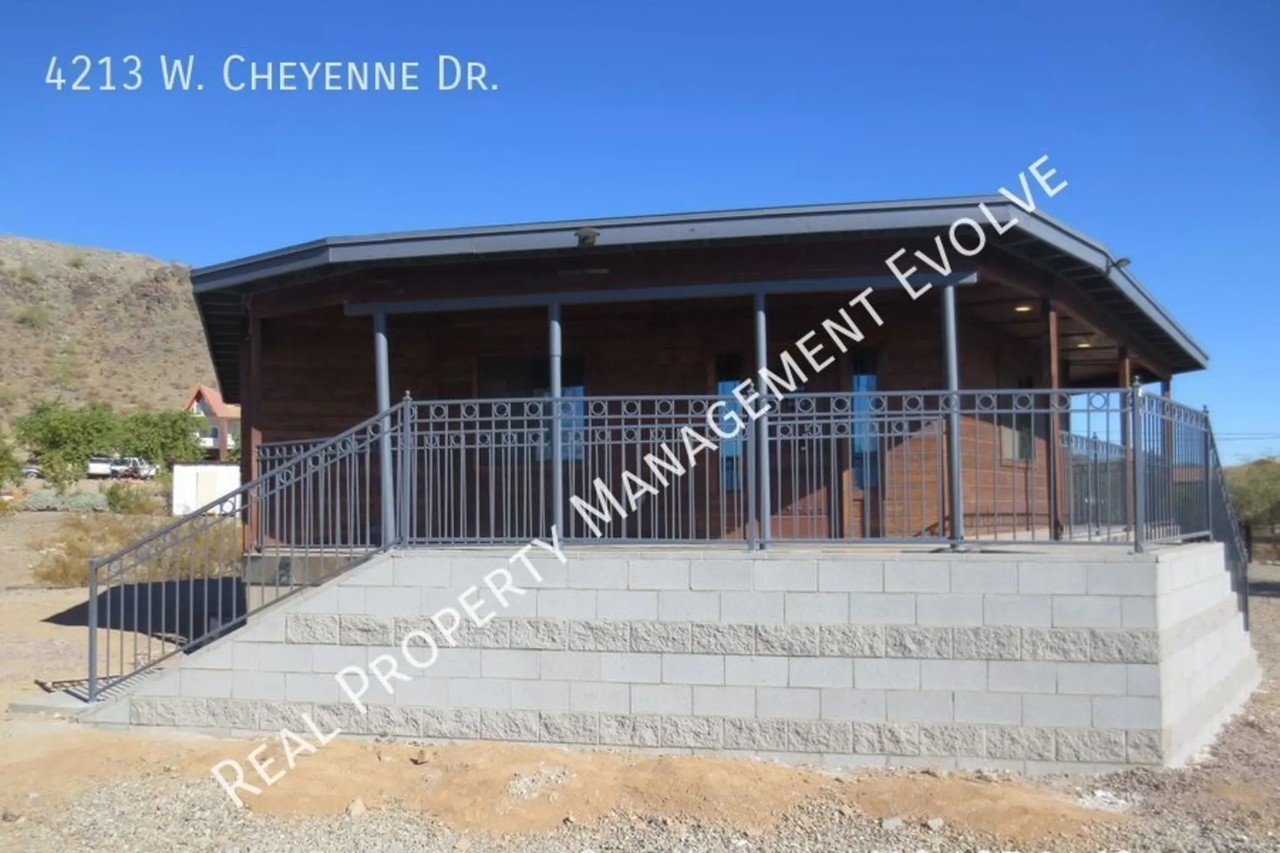 4213 W Cheyenne Dr - Photo 2 of 23