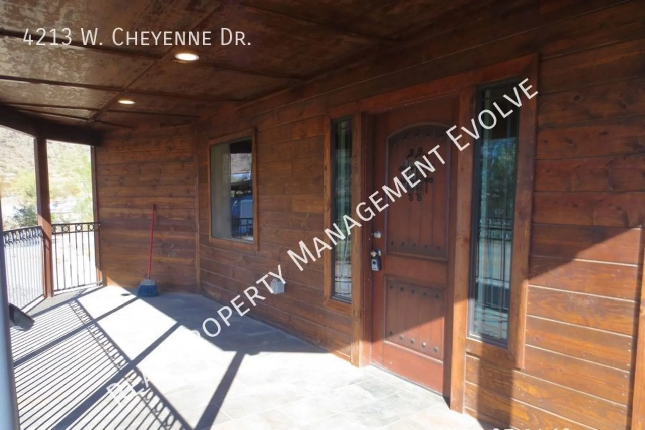 4213 W Cheyenne Dr - Photo 3 of 23