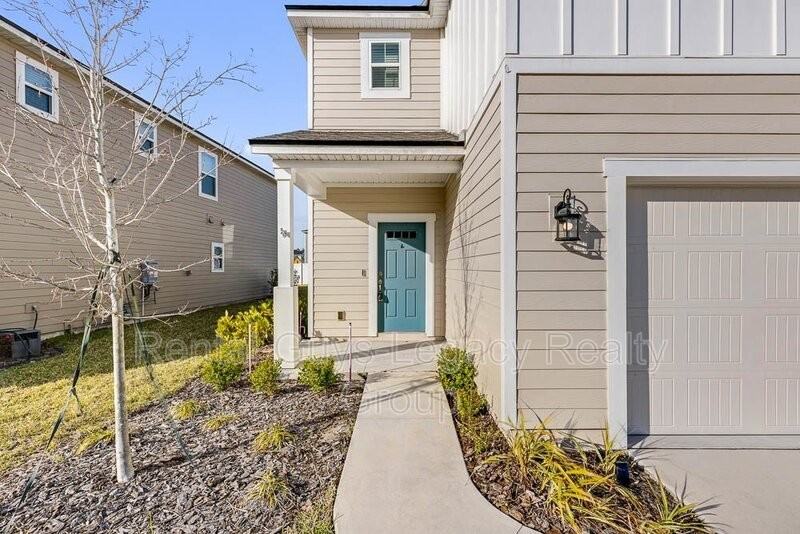 12017 Nogoya St - Photo 4 of 36