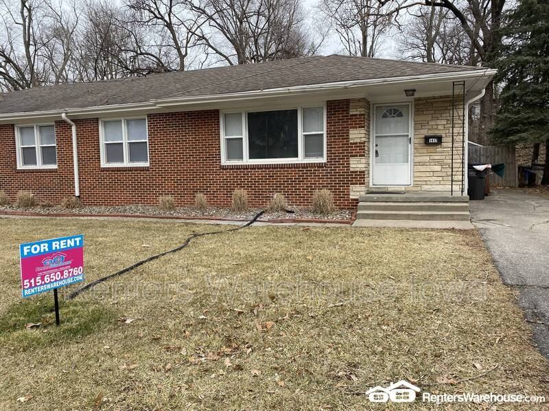 1417 Cummins Pkwy - Photo 2 of 19