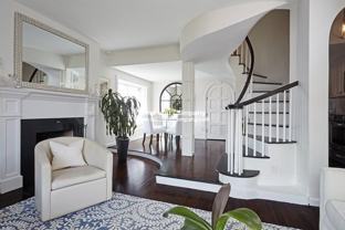 124 Beacon St #PHF - Photo 1 of 1