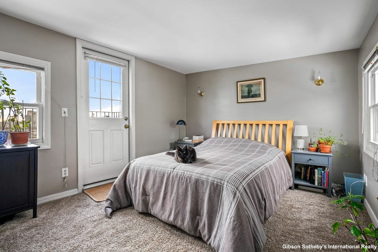 1 Goodwin Pl #4 - Photo 7 of 16