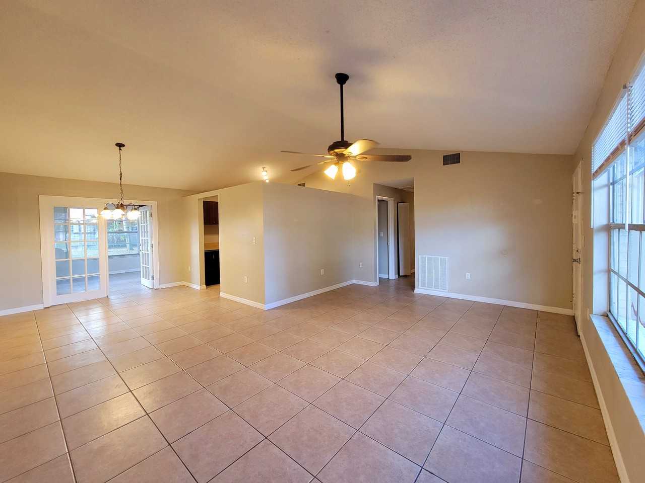 6852 Willits Ave - Photo 3 of 19