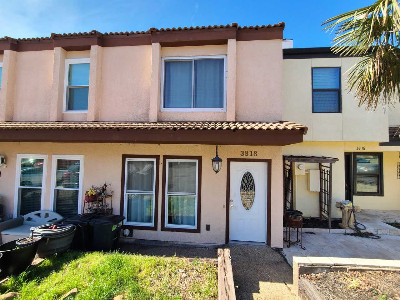 3818 Mediterranean St - Photo 2 of 30