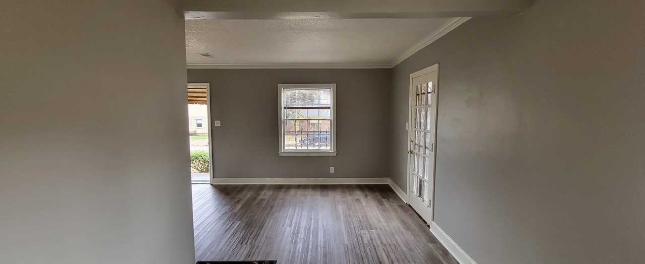 3391 Hadley Rd - Photo 2 of 9