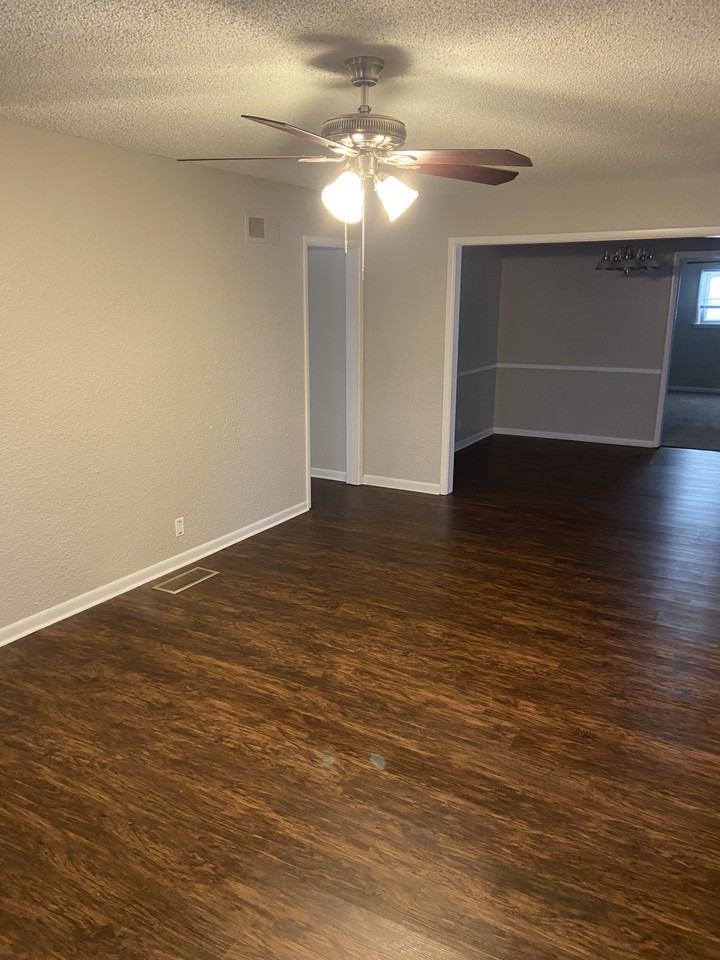 9164 E Newton St - Photo 2 of 11