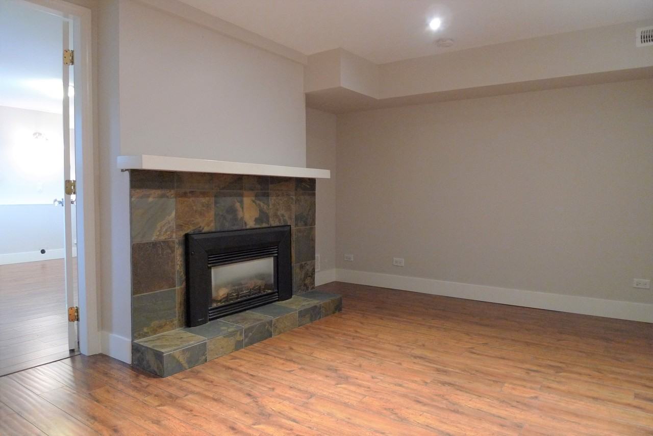 1046 Rochester Ave - Photo 3 of 17