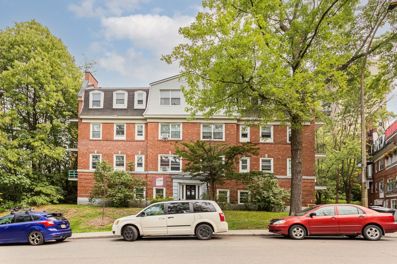3250 Ridgewood Apartments 3250 Av Ridgewood, Montréal, QC H3V 1B8