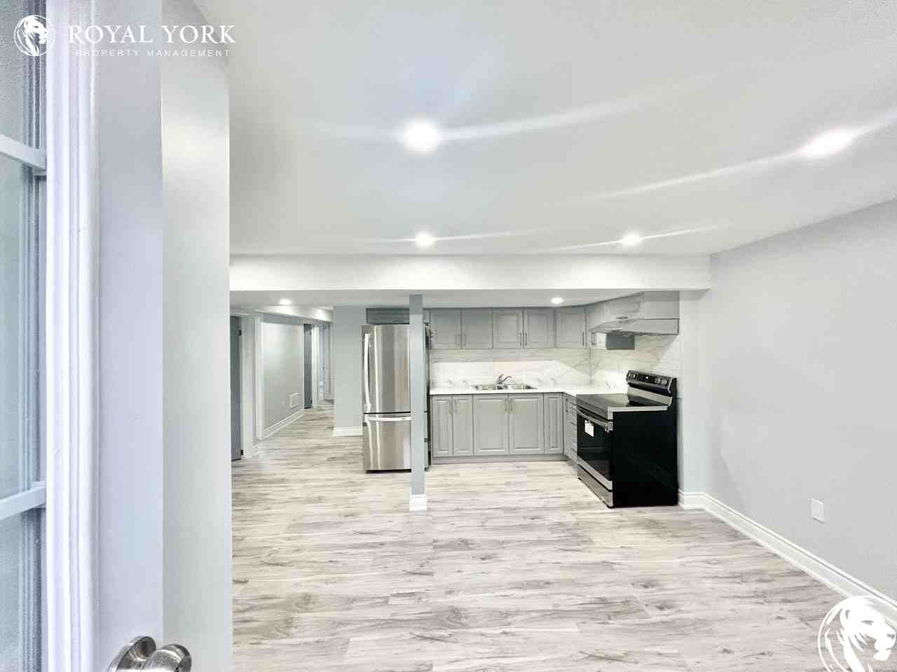 137 Luella Cres #2 - Photo 2 of 25