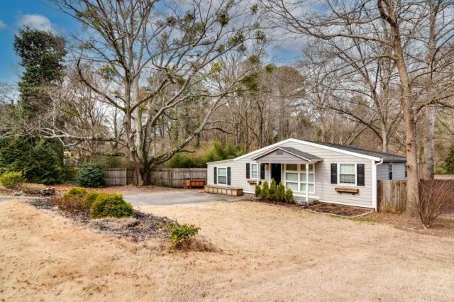 1756 Dresden Dr Ne - Photo 2 of 35