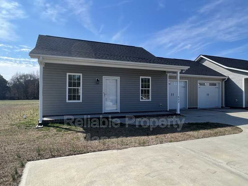 802 Phillips Rd - Photo 2 of 15