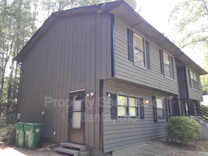 4341 Old Lake Dr - Photo 2 of 24