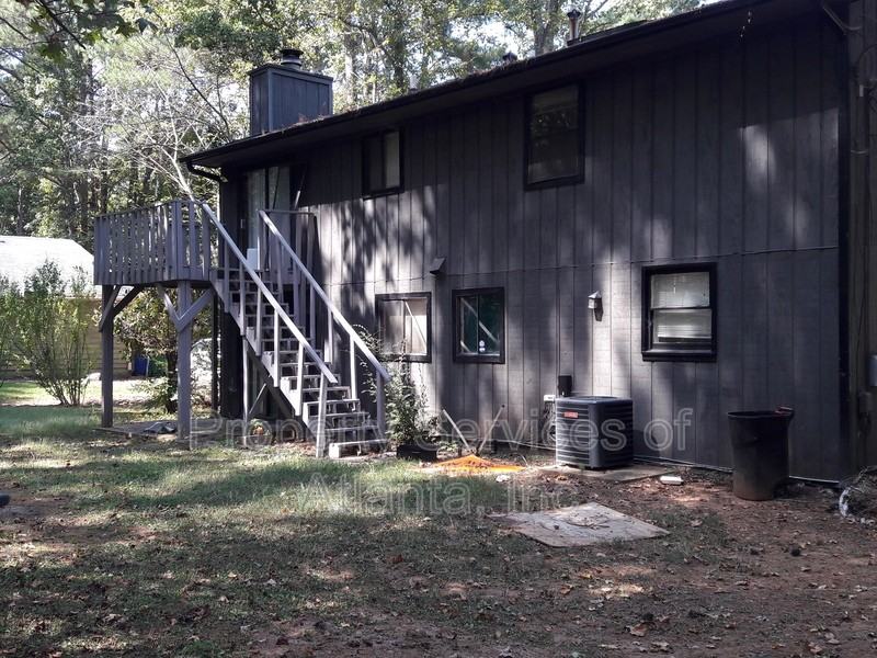 4341 Old Lake Dr - Photo 3 of 24