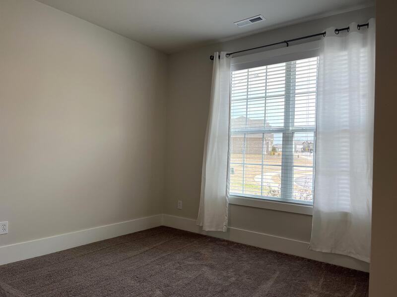 154 Fernhill Dr Nw - Photo 4 of 12