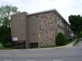 featured image of 2549 South Kinnickinnic Avenue