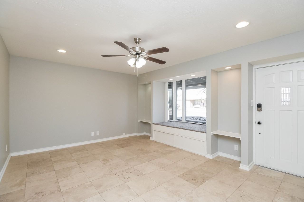 7249 E Diamond St - Photo 2 of 21