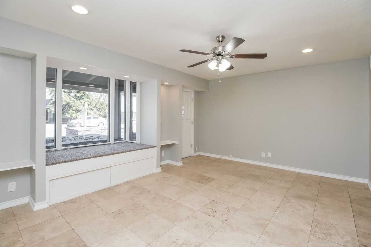 7249 E Diamond St - Photo 3 of 21