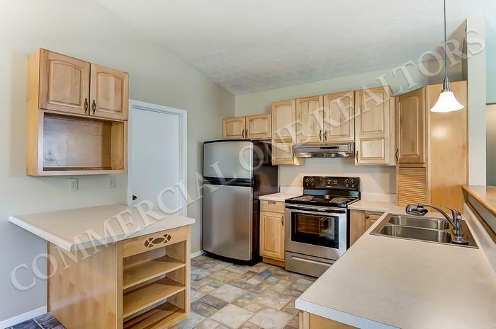 1953 Starbridge Ct - Photo 3 of 11