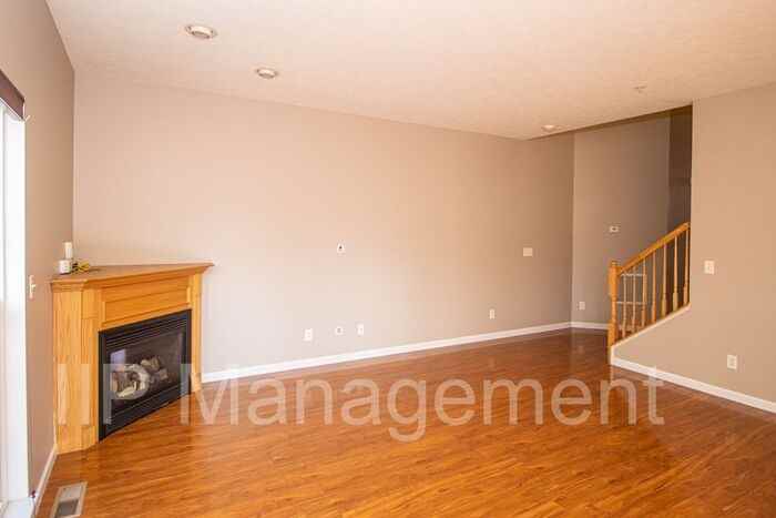 2938 Stratford Way - Photo 3 of 28