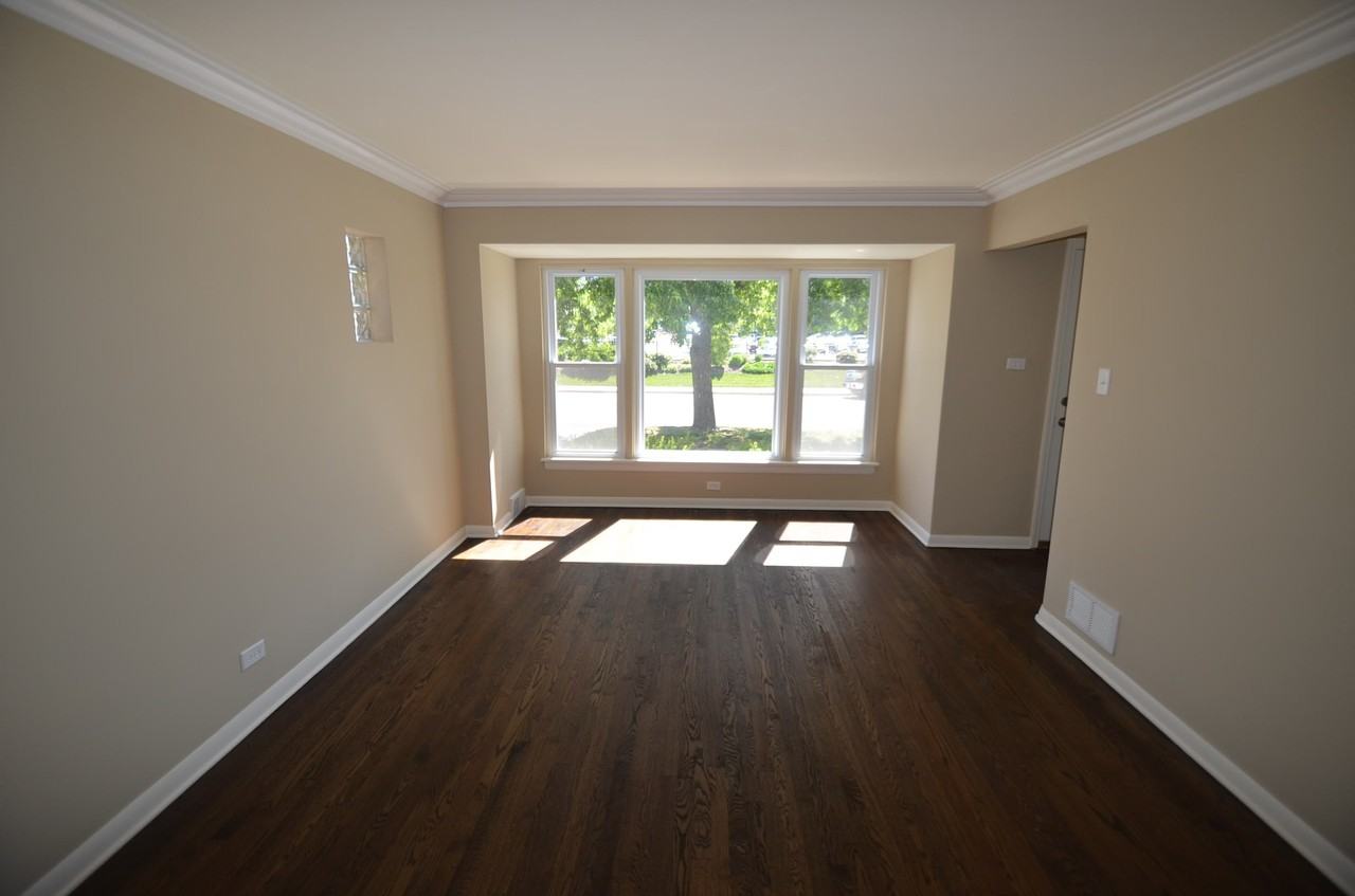 9424 Richmond St - Photo 2 of 11