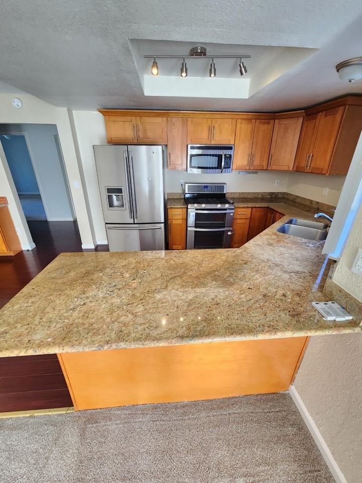 735 Wedgewood Dr #1 - Photo 5 of 19