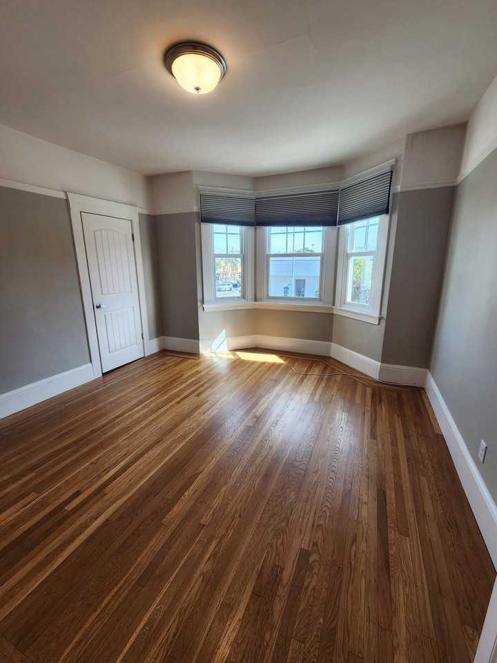 405 22nd Ave #405 - Photo 7 of 10