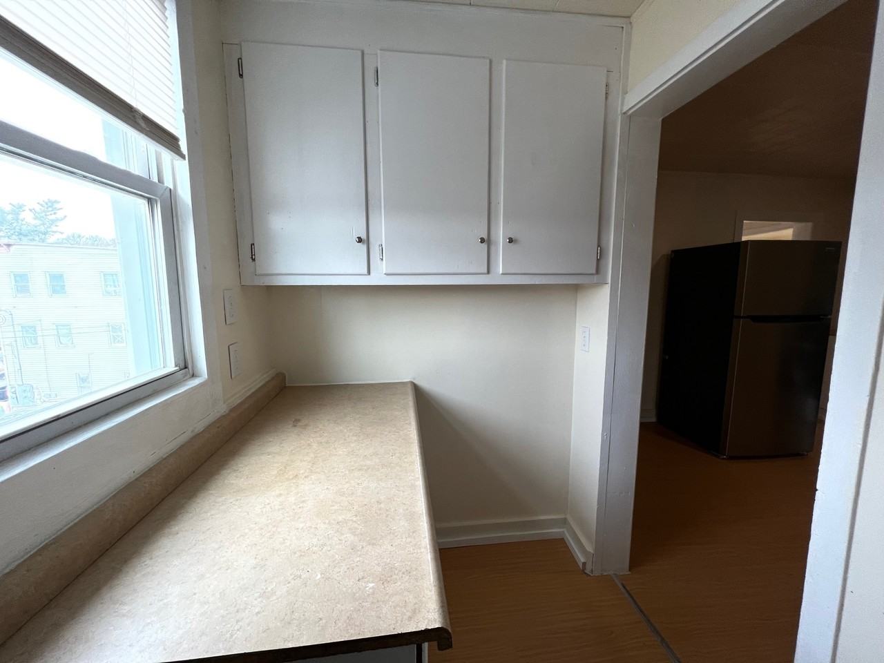 62 N Leonard St #2 - Photo 4 of 11