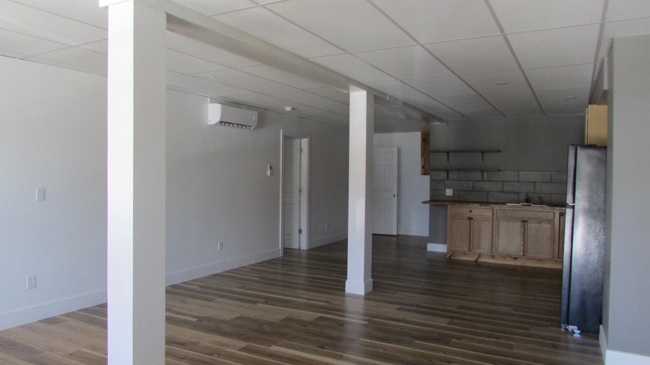 332 Fort St #101 - Photo 2 of 14