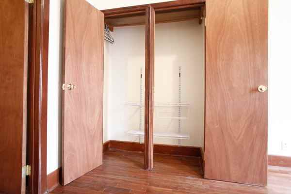 Knickerbocker Avenue and george st - Photo 3 of 7