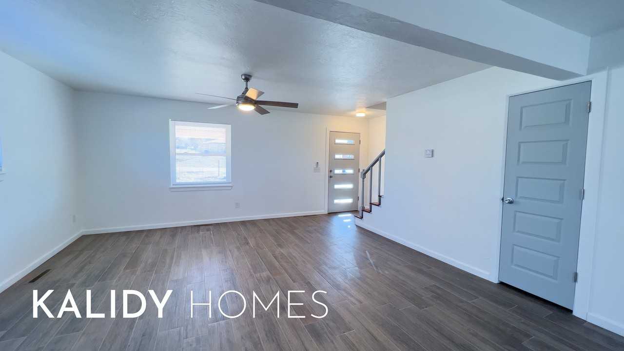 4605 Sunset Terrace #1 - Photo 7 of 50