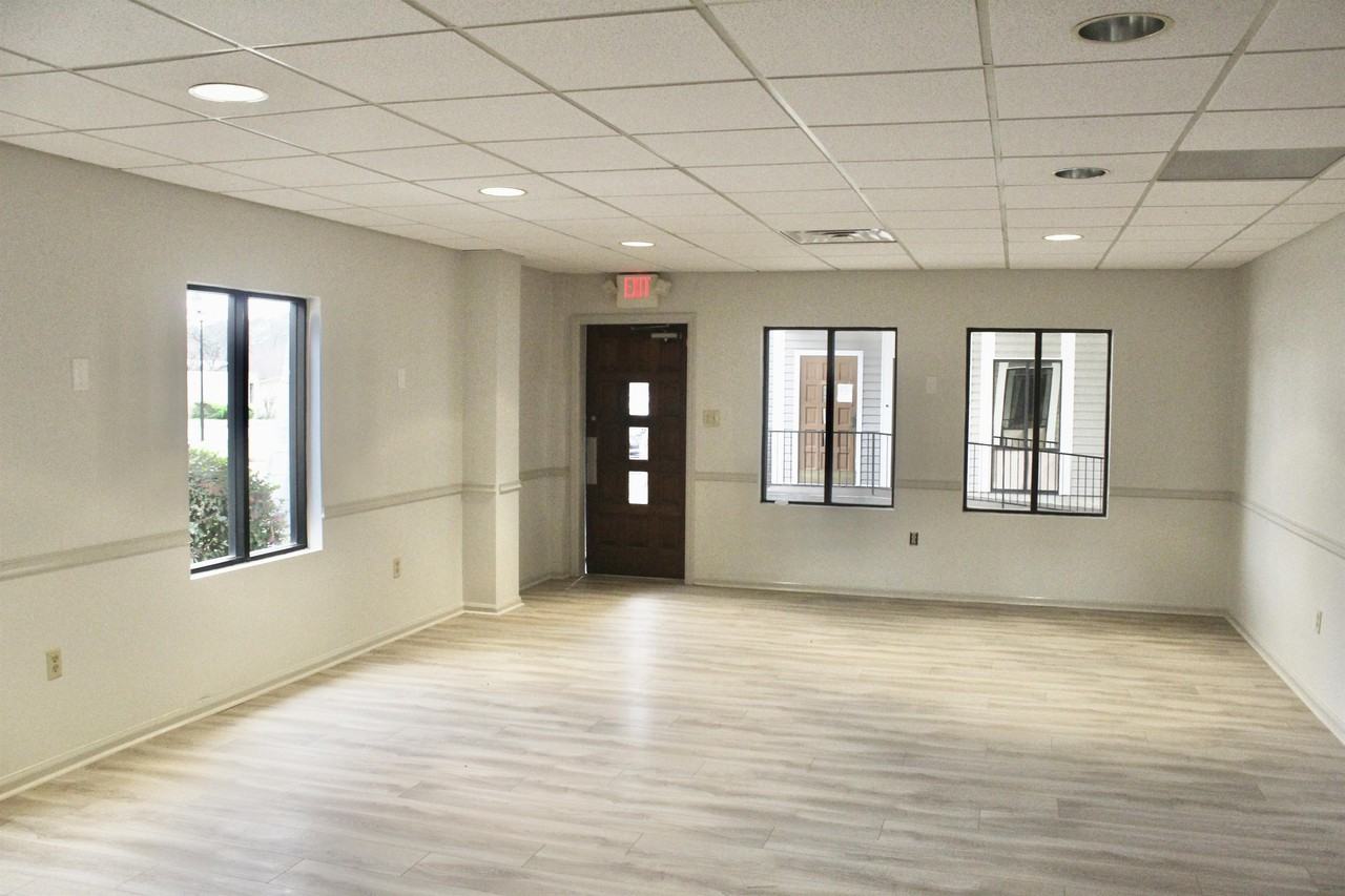 1505 W 3rd Ave #A - Photo 5 of 20