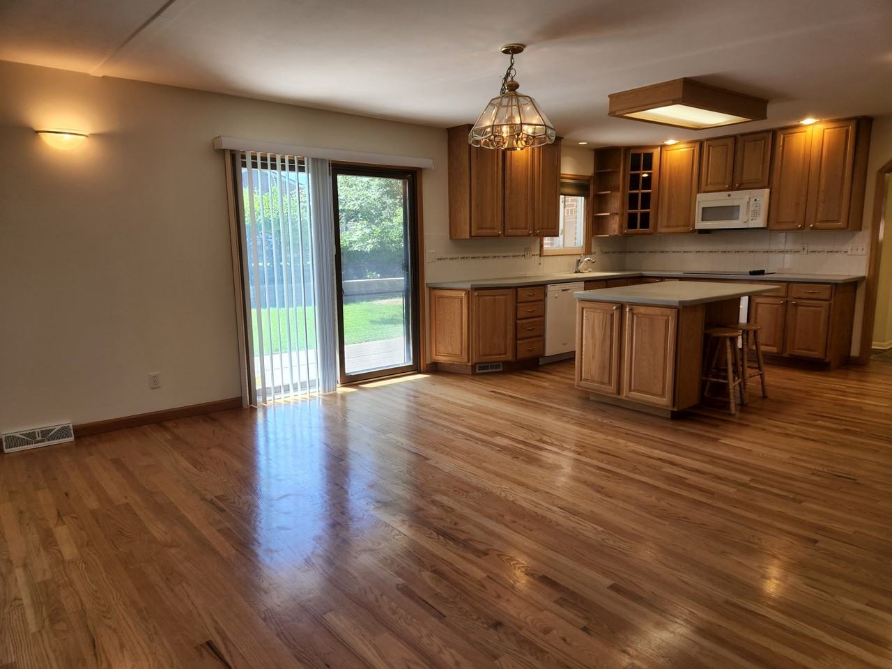 2410 W 20th Street Rd #1 - Photo 6 of 26