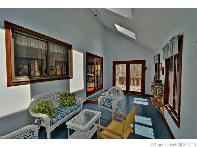 126 Norwich-Salem Rd - Photo 2 of 13