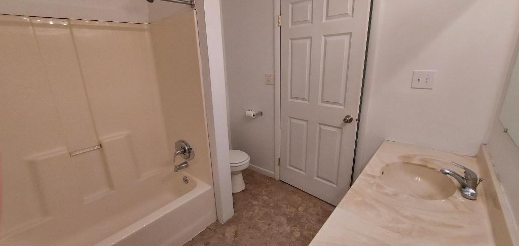 6126 Monroe St - Photo 7 of 13