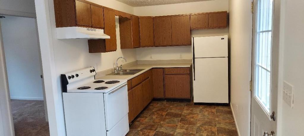 6126 Monroe St - Photo 4 of 13