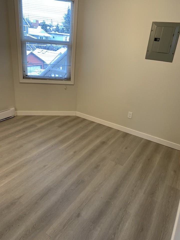 Keefer Apartments - Photo 2 of 4